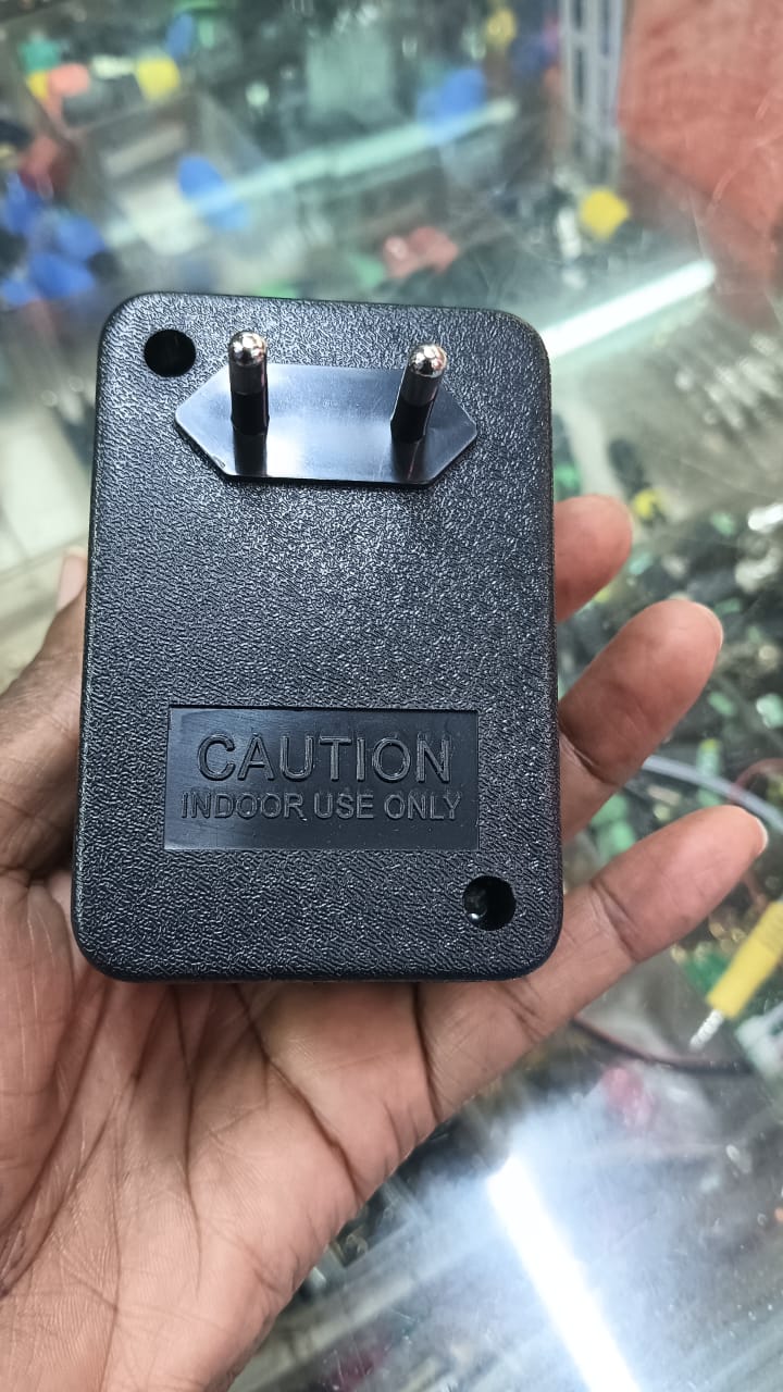 Portable step down transformer 100watts Portable step down transformer 100watts